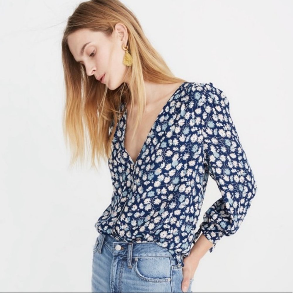 Madewell tie sleeve button down top French floral - Picture 2 of 8